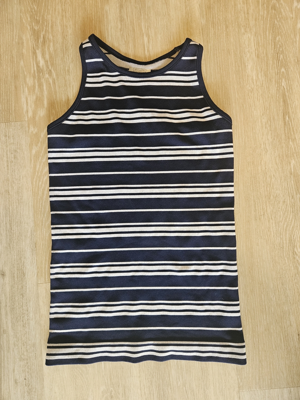 Athleta Renew Striped Racerback Tank Top Stretch Navy Blue & White Women's L